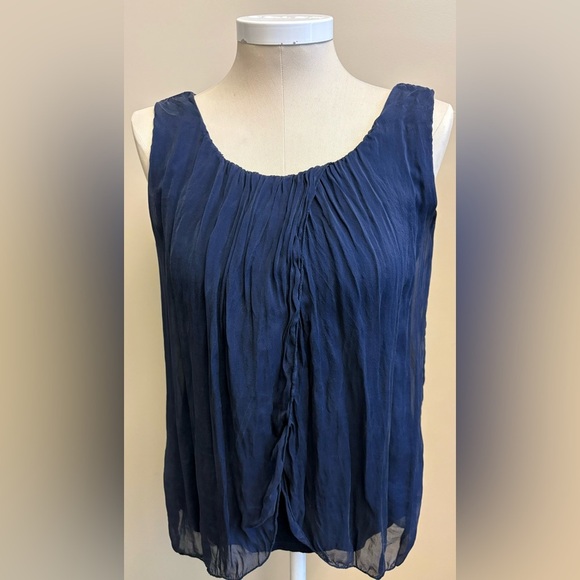 Navy Sleeveless 100% Silk drapey Women's Blouse size Medium - Picture 2 of 10